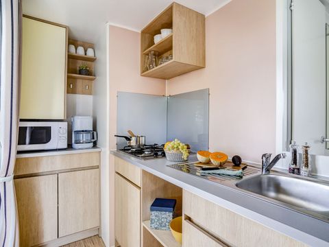 MOBILHOME 4 personnes - COTTAGE Doëlan 4p 2ch ***