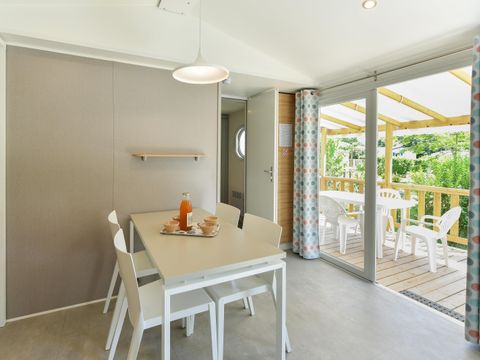 Mobilhome 4 personnes - Perceval Standard 29m² - 2 chambres - Terrasse couverte - TV