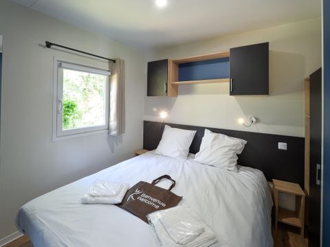 Mobilhome 4 personnes - Camelot Premium 32m² - 2 chambres - Grande terrasse couverte/ Zone piétonne