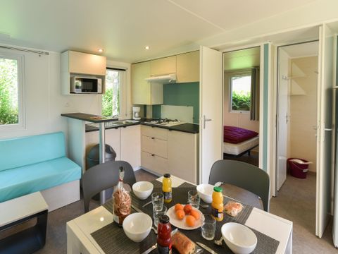 Mobilhome 4/6 personnes - Caélia Confort 31m² - 3 chambres - Terrasse couverte / Zone piétonne