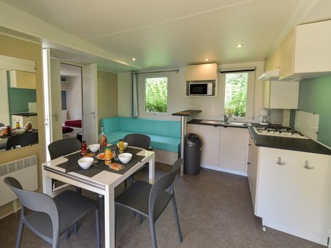 Mobilhome 4/6 personnes - Caélia Confort 31m² - 3 chambres - Terrasse couverte / Zone piétonne