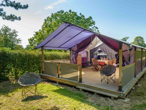 Tente en toile et en bois 5 personnes - Freeflower Confort 37m² (2 chambres) + terrasse couverte 13m² - sans sanitaires - 5 pers