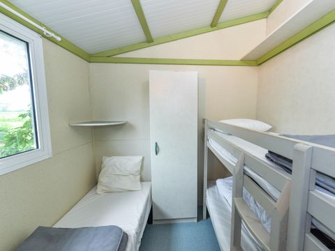 Chalet 5 personnes - Chalet Standard 25m² (2 chambres ) + terrasse couverte 5 pers( 2 adultes max)
