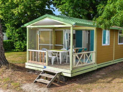 Chalet 5 personnes - Standard 25m² - 2 chambres - Terrasse couverte - 2 adultes - Max
