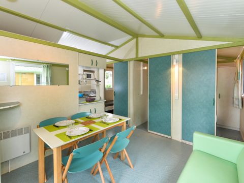 Chalet 5 personnes - Standard 25m² - 2 chambres - Terrasse couverte - 2 adultes - Max