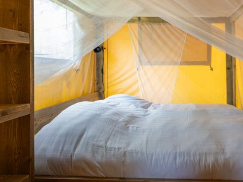 TENTE TOILE ET BOIS 6 personnes - Mouette TENTE TOILE ET BOIS 6 personnes - Mouette