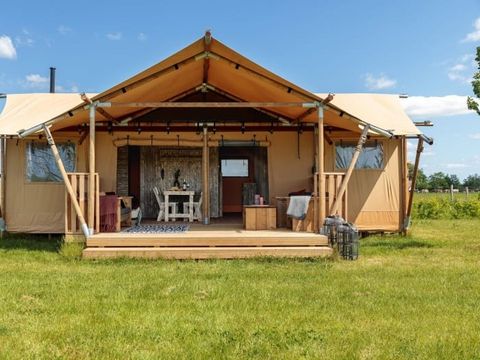 TENTE TOILE ET BOIS 6 personnes - Flétan TENTE TOILE ET BOIS 6 personnes - Flétan