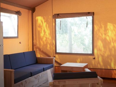 TENTE TOILE ET BOIS 6 personnes - Flétan TENTE TOILE ET BOIS 6 personnes - Flétan