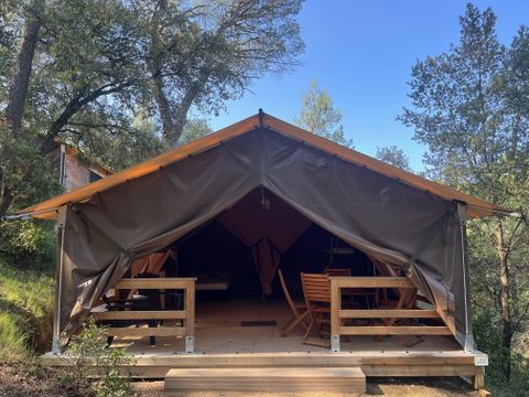 Tente en toile et en bois 5 personnes - Lodge Victoria - Sans sanitaires - Ni eau - Ni chauffage