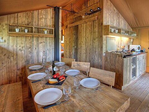 Tente en toile et en bois 5 personnes - Tente Safari | 2 Ch. | 4/5 Pers. | Clim.