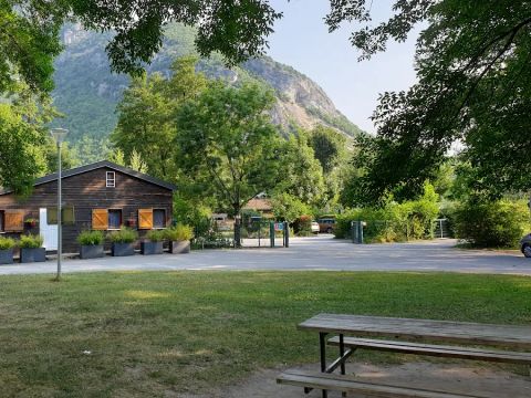 Camping Le Colombier - Camping Ain