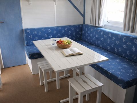 MOBILHOME 4 personnes - MH2 20 m² pas de terrasse (lits: 1 gd + 2 pts côte à côte)