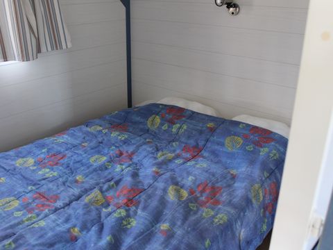 MOBILHOME 4 personnes - MH2 20 m² pas de terrasse (lits: 1 gd + 2 pts côte à côte)