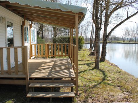 MOBILHOME 4 personnes - MH2 23 m² avec terrasse