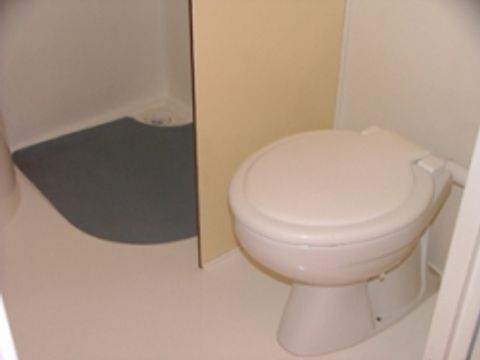 CHALET 5 personnes - TOILE CONFORT avec sanitaires