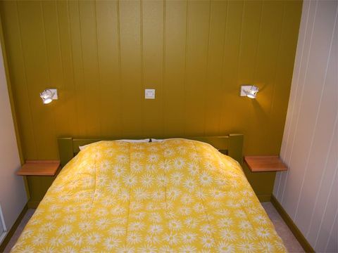 CHALET 5 personnes - Chalet Standard Cabane mezzanine 25m² - 1 chambre + Terrasse couverte - 5/7 pers