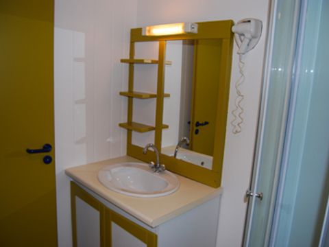 CHALET 5 personnes - Chalet Standard Cabane mezzanine 25m² - 1 chambre + Terrasse couverte - 5/7 pers