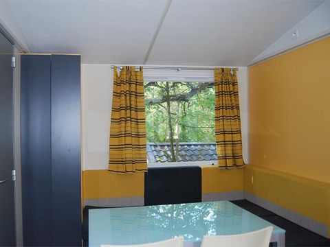 Mobilhome 6 personnes - Mobil-home Standard Relax 33m² - 3 chambres + Terrasse avec parasol - 6 pers