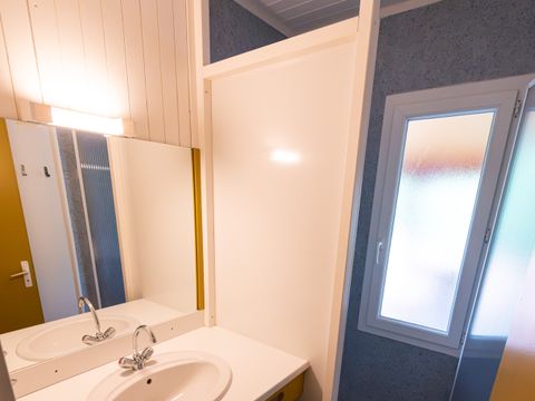 CHALET 5 personnes - Chalet Confort Authentik 34m² - 2 chambres + Terrasse couverte - 5/7 pers