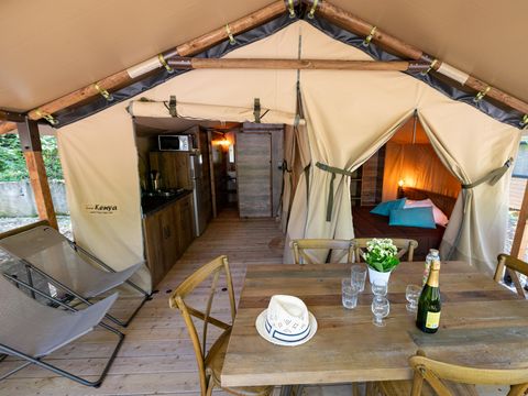Tente en toile et en bois 4 personnes - Lodge Insolite Pinède 34 m² - 2 chambres + Terrasse couverte + Plancha - 4/5 pers