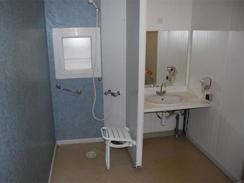 Chalet 2 personnes - Chalet pour personnes à mobilité réduite "l'O douce" 34m² - 1 chambre + terrasse couverte - 2/4 pers