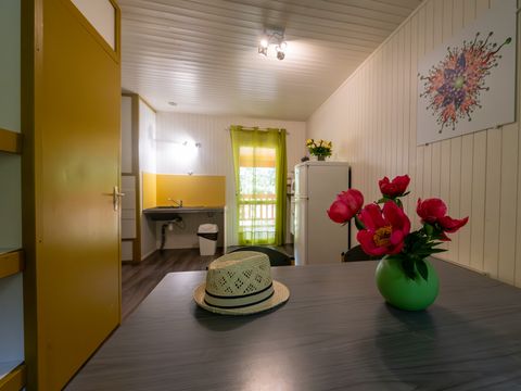 Chalet 2 personnes - Chalet pour personnes à mobilité réduite "l'O douce" 34m² - 1 chambre + terrasse couverte - 2/4 pers