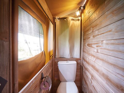 TENTE TOILE ET BOIS 5 personnes - Lodge Insolite Pinède 46m² - 2 chambres + Terrasse couverte + Plancha