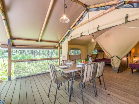 TENTE TOILE ET BOIS 5 personnes - Lodge Insolite Pinède 46m² - 2 chambres + Terrasse couverte + Plancha