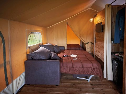 TENTE TOILE ET BOIS 5 personnes - Lodge Insolite Pinède 46m² - 2 chambres + Terrasse couverte + Plancha