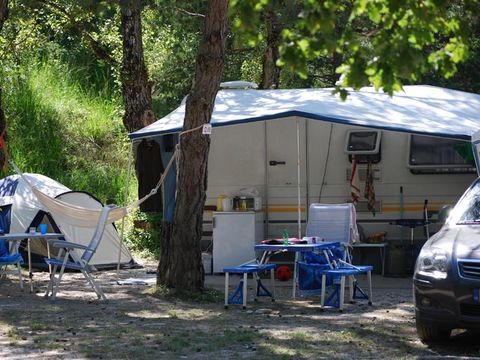 Emplacement - Forfait Confort - électricité 10A 2 pers