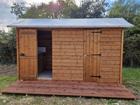Emplacement - Forfait Premium Freecamp Original (électricité 10A inclus) - 2/6 pers