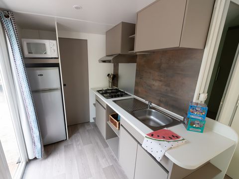 MOBILHOME 4 personnes - Mobil-Home Confort Cocoon Clim 28m² (2ch-4pers) + Terrasse couverte + Clim - Tarif 1 à 4 pers. 4 pers