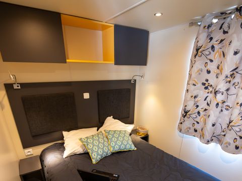 MOBILHOME 6 personnes - Mobil-Home Confort Relax Clim 33m² (3ch-6pers) + Terrasse couverte + Clim - Tarif 1 à 6 pers. 6 pers
