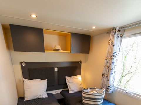 MOBILHOME 6 personnes - Mobil-Home Confort Relax Clim 33m² (3ch-6pers) + Terrasse couverte + Clim - Tarif 1 à 6 pers. 6 pers