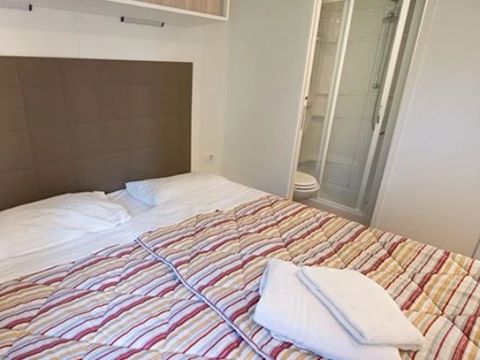 MOBILHOME 6 personnes - Comfort | 3 Ch. | 6 Pers. | Terrasse surélevée | 2 SDB | Clim.
