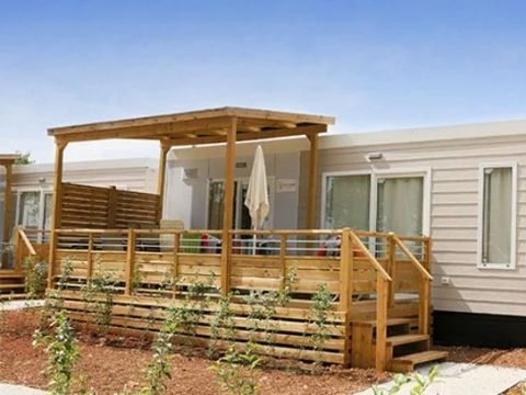 MOBILHOME 6 personnes - Comfort | 3 Ch. | 6 Pers. | Terrasse surélevée | 2 SDB | Clim.