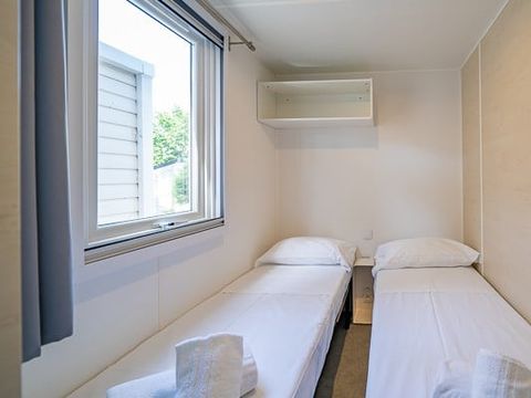MOBILHOME 4 personnes - Mobil-home | Comfort | 2 Ch. | 4 Pers. | Terrasse surélevée | Clim.
