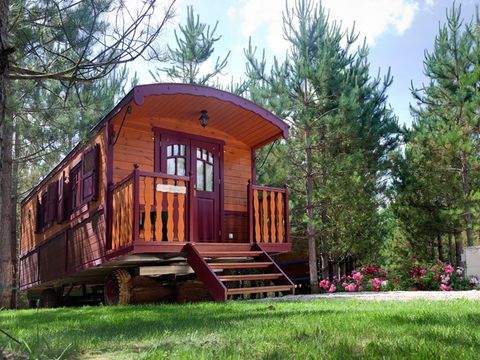 HÉBERGEMENT INSOLITE 4 personnes - Roulotte