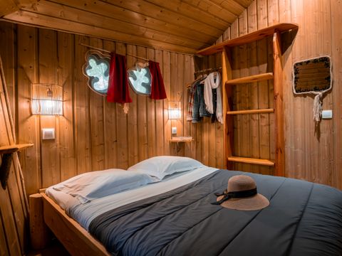 HÉBERGEMENT INSOLITE 6 personnes - Maison dans les branches