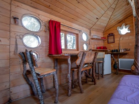 HÉBERGEMENT INSOLITE 6 personnes - Maison dans les branches