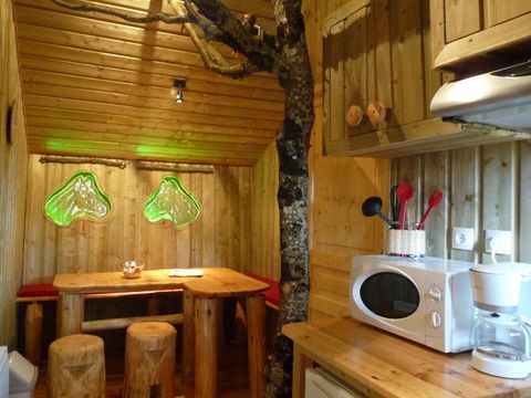 HÉBERGEMENT INSOLITE 6 personnes - Maison dans les branches