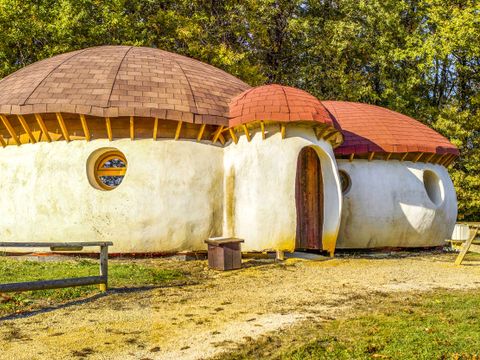 HÉBERGEMENT INSOLITE 6 personnes - Maison Champignon