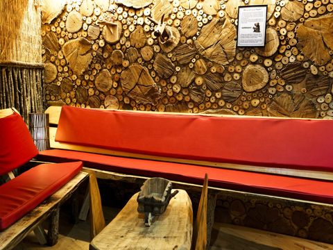 HÉBERGEMENT INSOLITE 8 personnes - Maison des Farfadets 