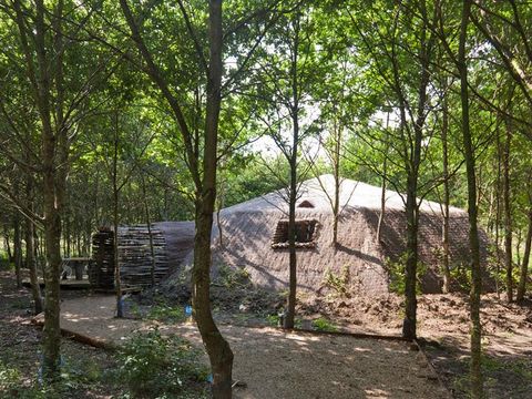 HÉBERGEMENT INSOLITE 8 personnes - Maison des Farfadets 