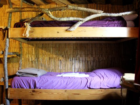 HÉBERGEMENT INSOLITE 8 personnes - Maison des Farfadets 