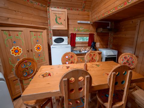 HÉBERGEMENT INSOLITE 6 personnes - Yourte Isba