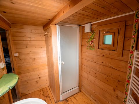 HÉBERGEMENT INSOLITE 6 personnes - Yourte Isba