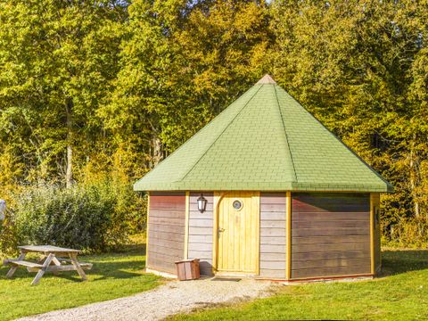 HÉBERGEMENT INSOLITE 6 personnes - Yourte Isba