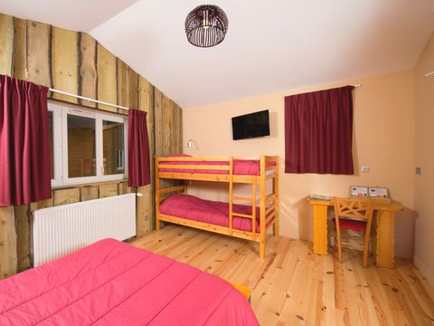 CHAMBRE 6 personnes - Hôtel insolite 