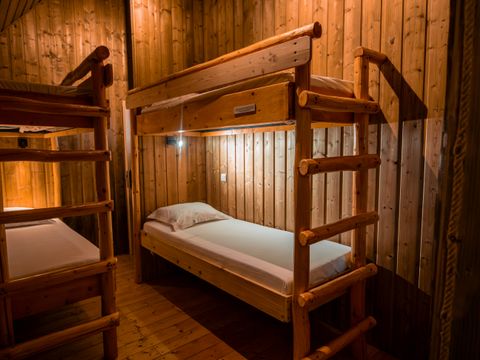 Hébergement 10 personnes - Château dans les branches